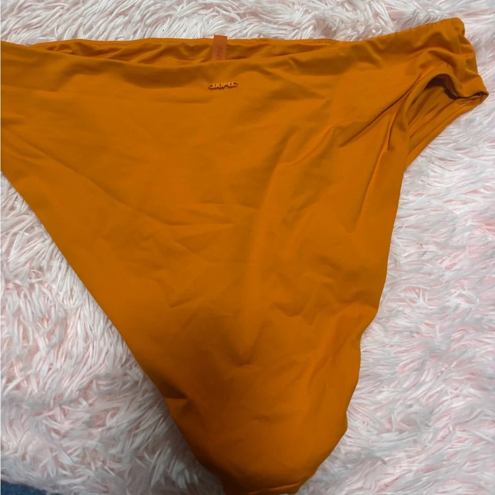 SKIMS SIGNATURE MID Waist BOTTOM nwt